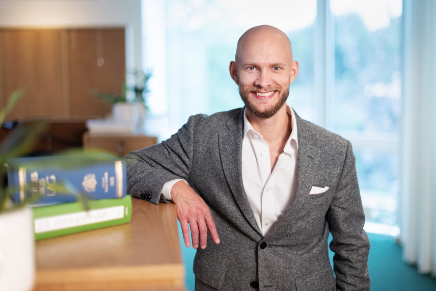 Porträttbild på medarbetaren Emil Nordin