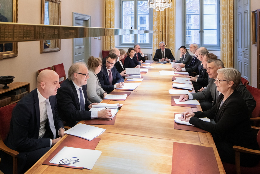 Justices in the plenary assembly room